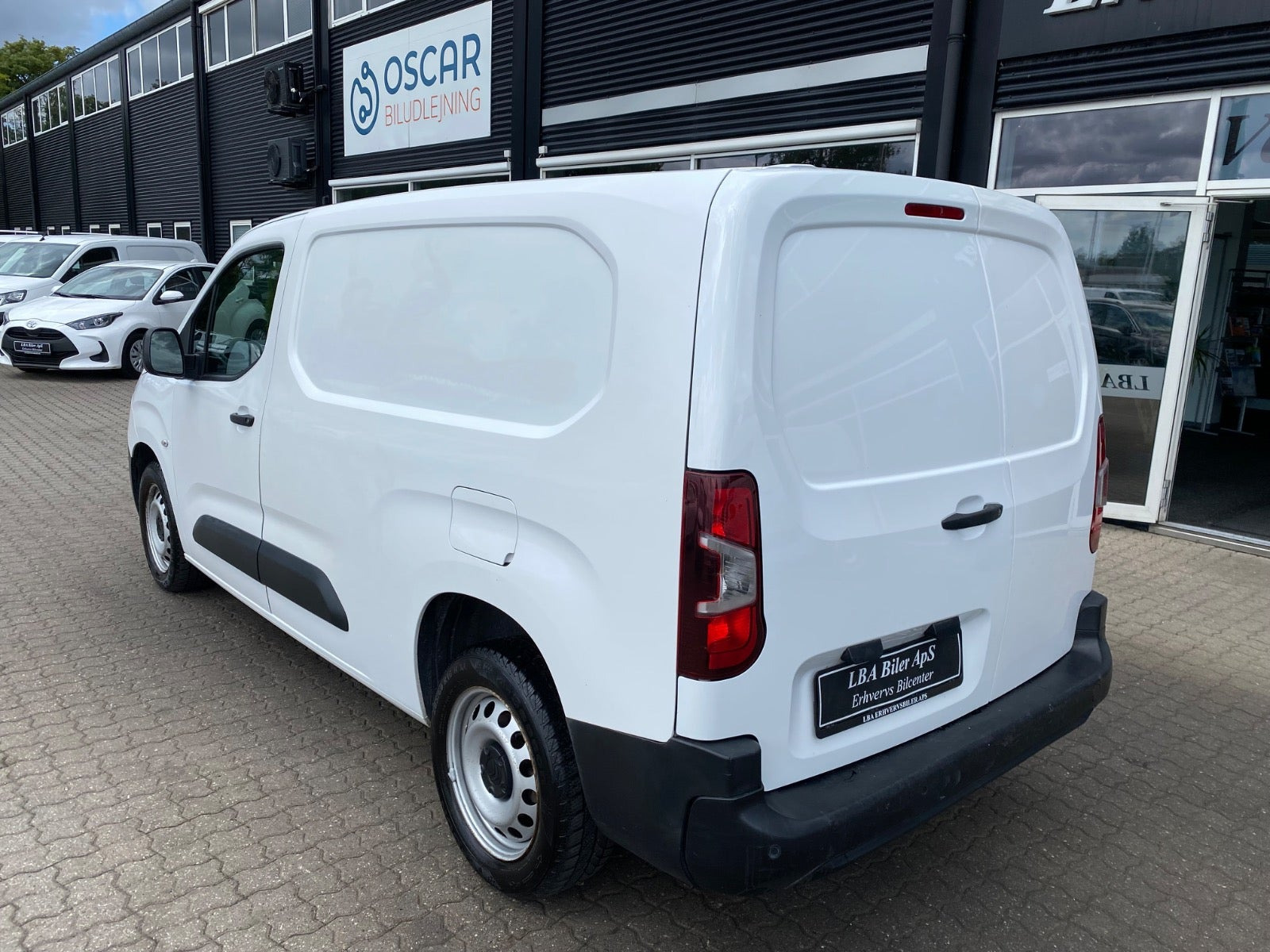 Hvid Citroën Berlingo fra 2021
