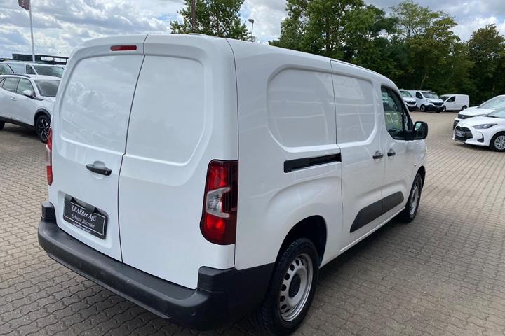 Hvid Citroën Berlingo fra 2021