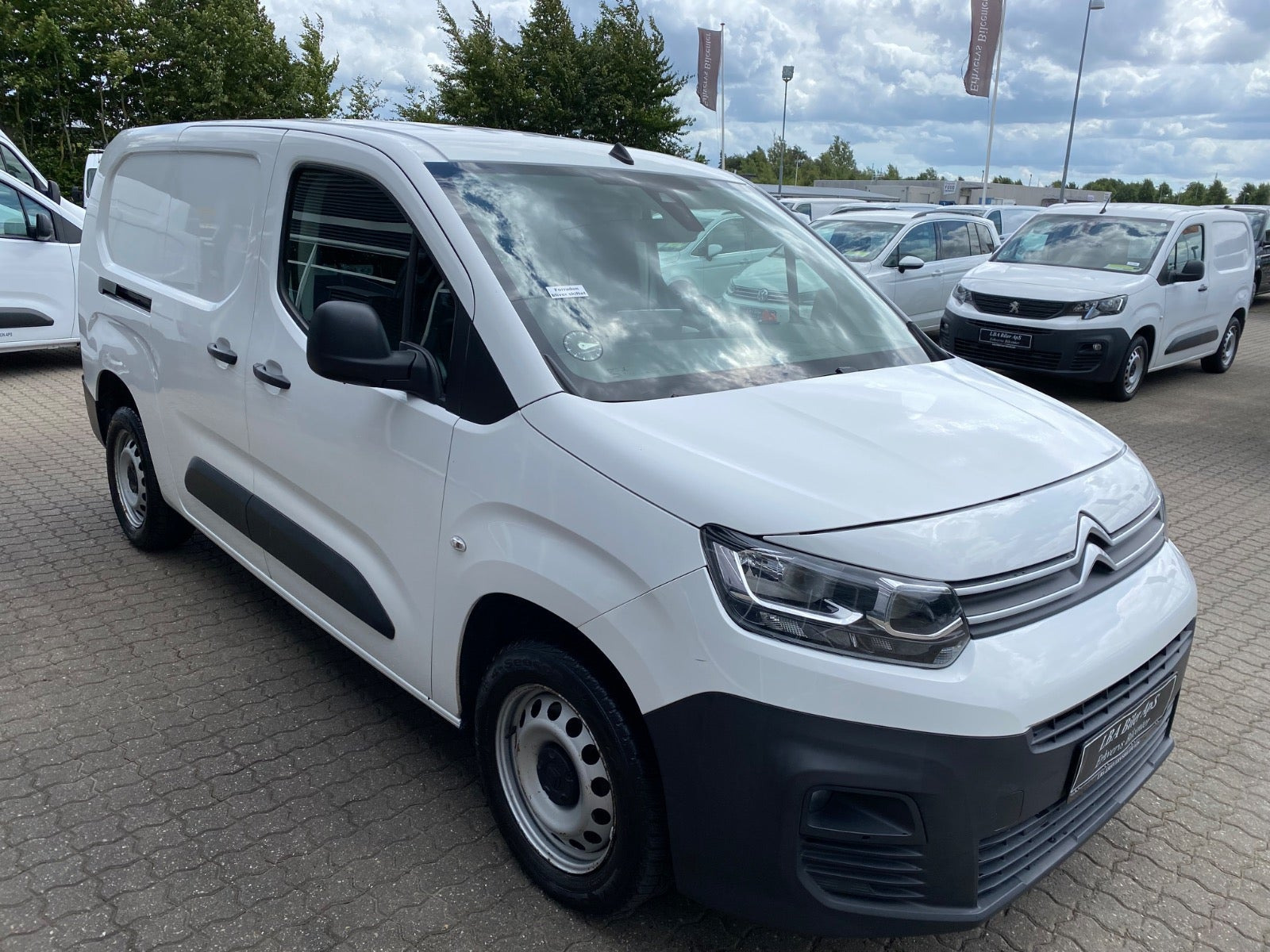 Hvid Citroën Berlingo fra 2021