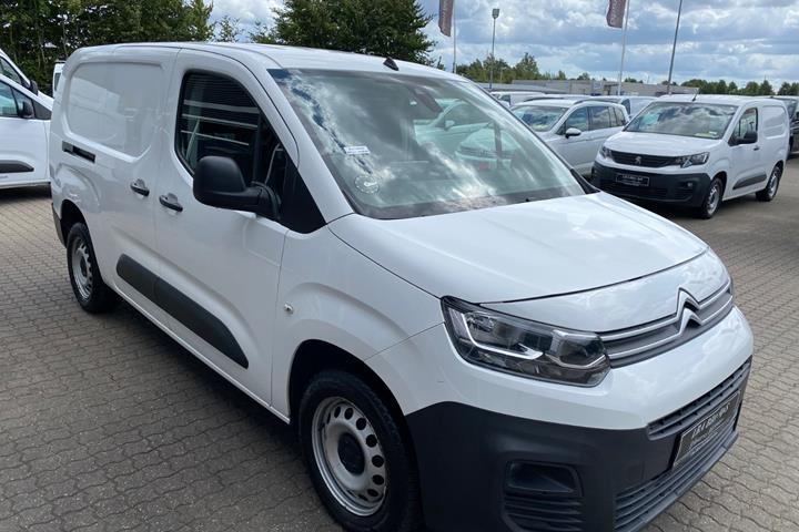 Hvid Citroën Berlingo fra 2021