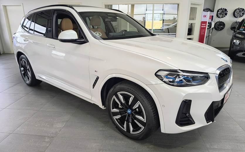 BMW iX3 Charged M-Sport
