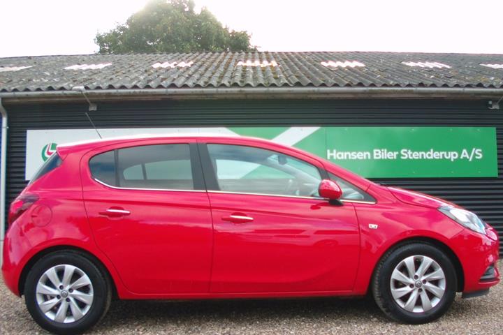 Rød Opel Corsa fra 2018