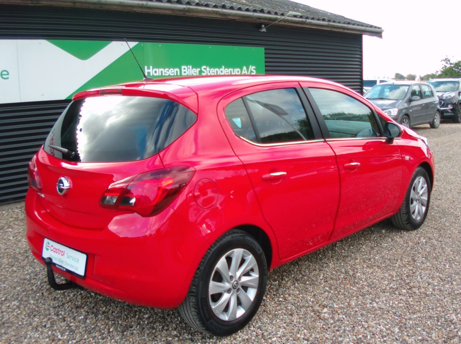 Rød Opel Corsa fra 2018
