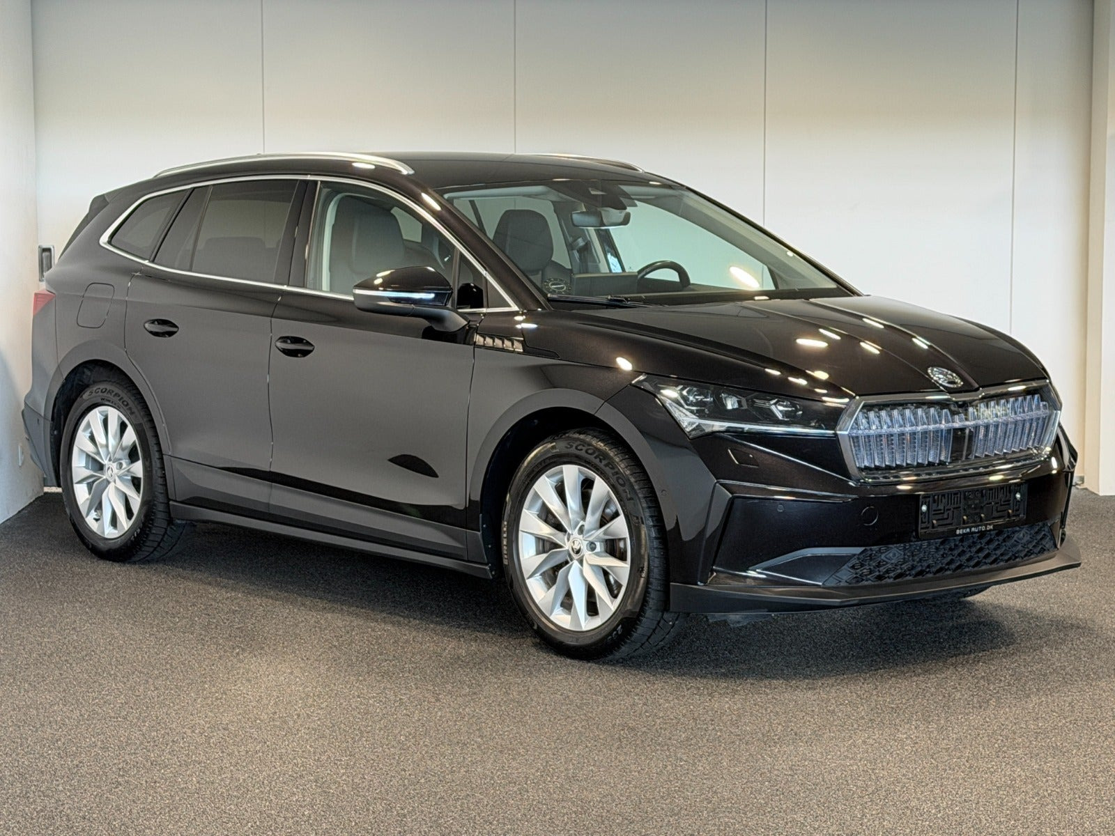 Sort Skoda Enyaq fra 2022
