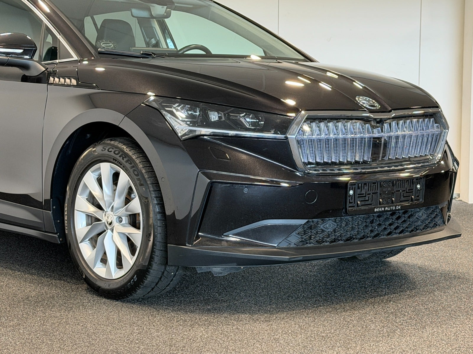 Sort Skoda Enyaq fra 2022