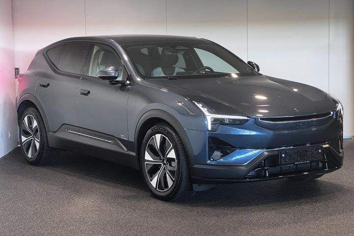 Blå Polestar 3 fra 2025