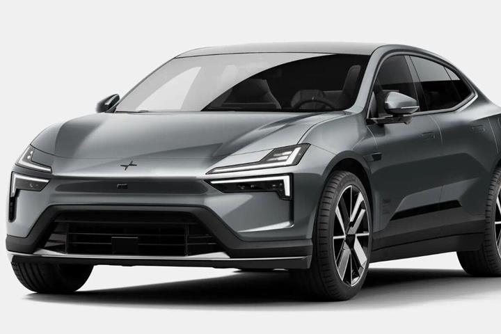 Grå Polestar 4 fra 2026