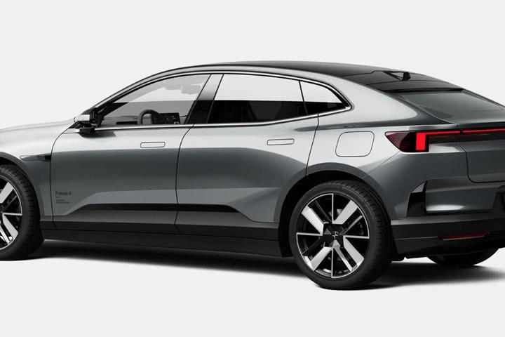 Grå Polestar 4 fra 2026