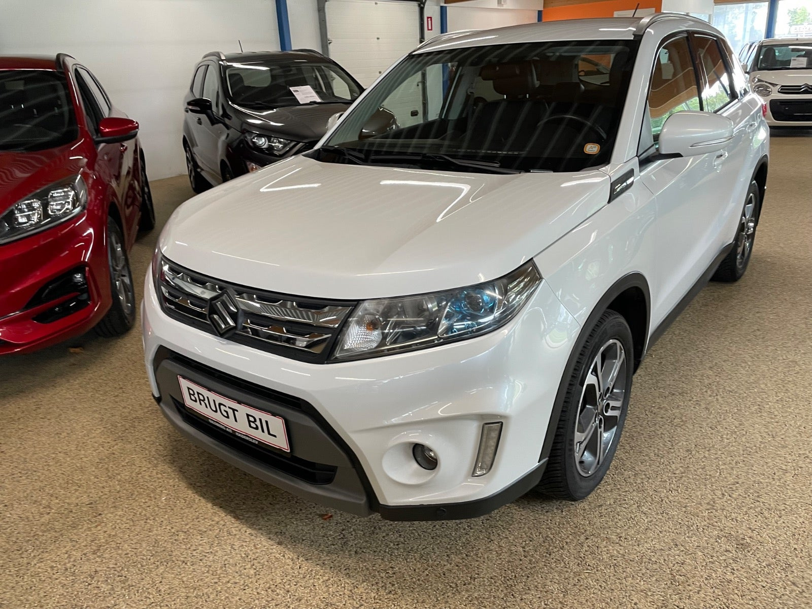 Hvid Suzuki Vitara fra 2016