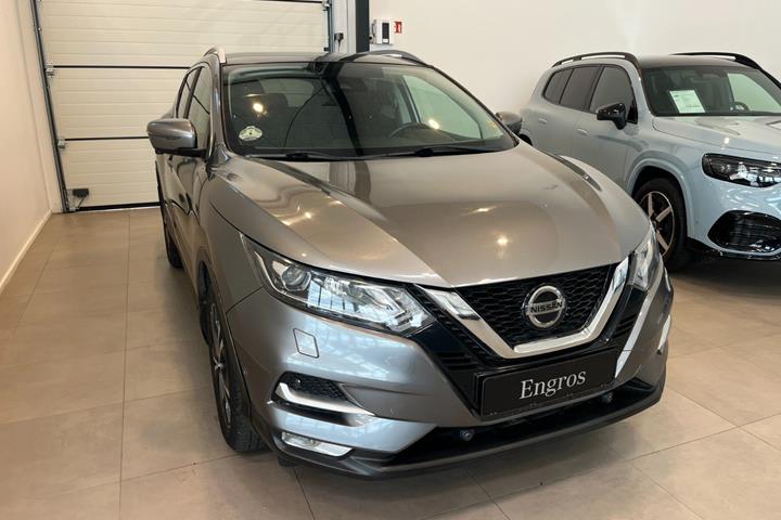 Grøn Nissan Qashqai fra 2018