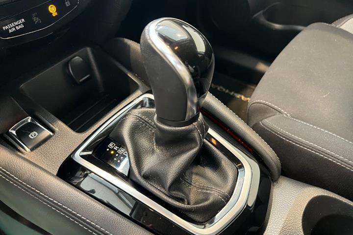 Grøn Nissan Qashqai fra 2018