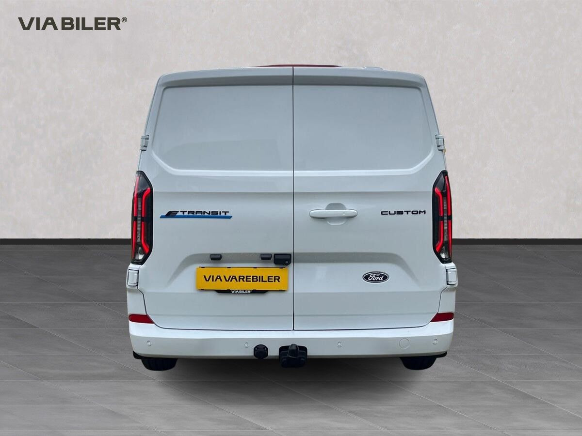 undefined Ford E-Transit Custom fra 2026