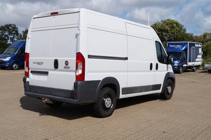 Hvid Fiat Ducato fra 2017