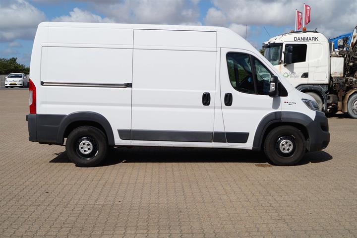 Hvid Fiat Ducato fra 2017