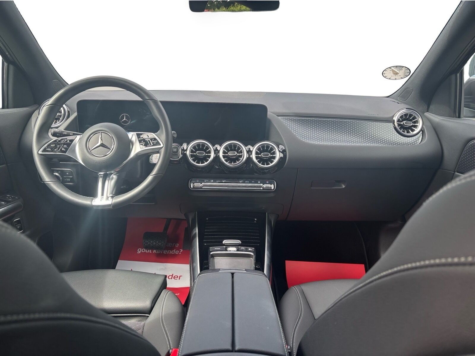 Sort Mercedes EQA 250+ fra 2025