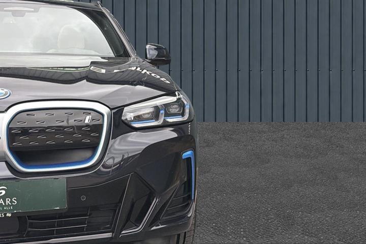 Sort BMW iX3 fra 2022