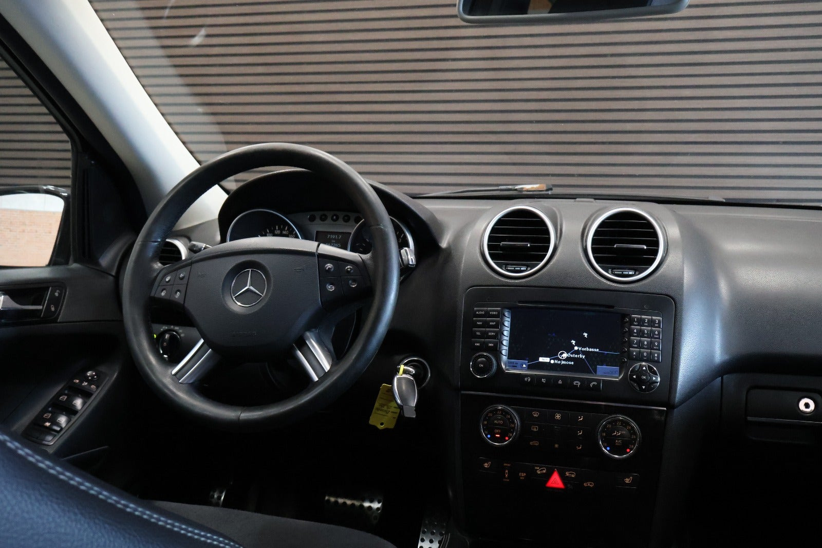 undefined Mercedes ML320 fra 2006