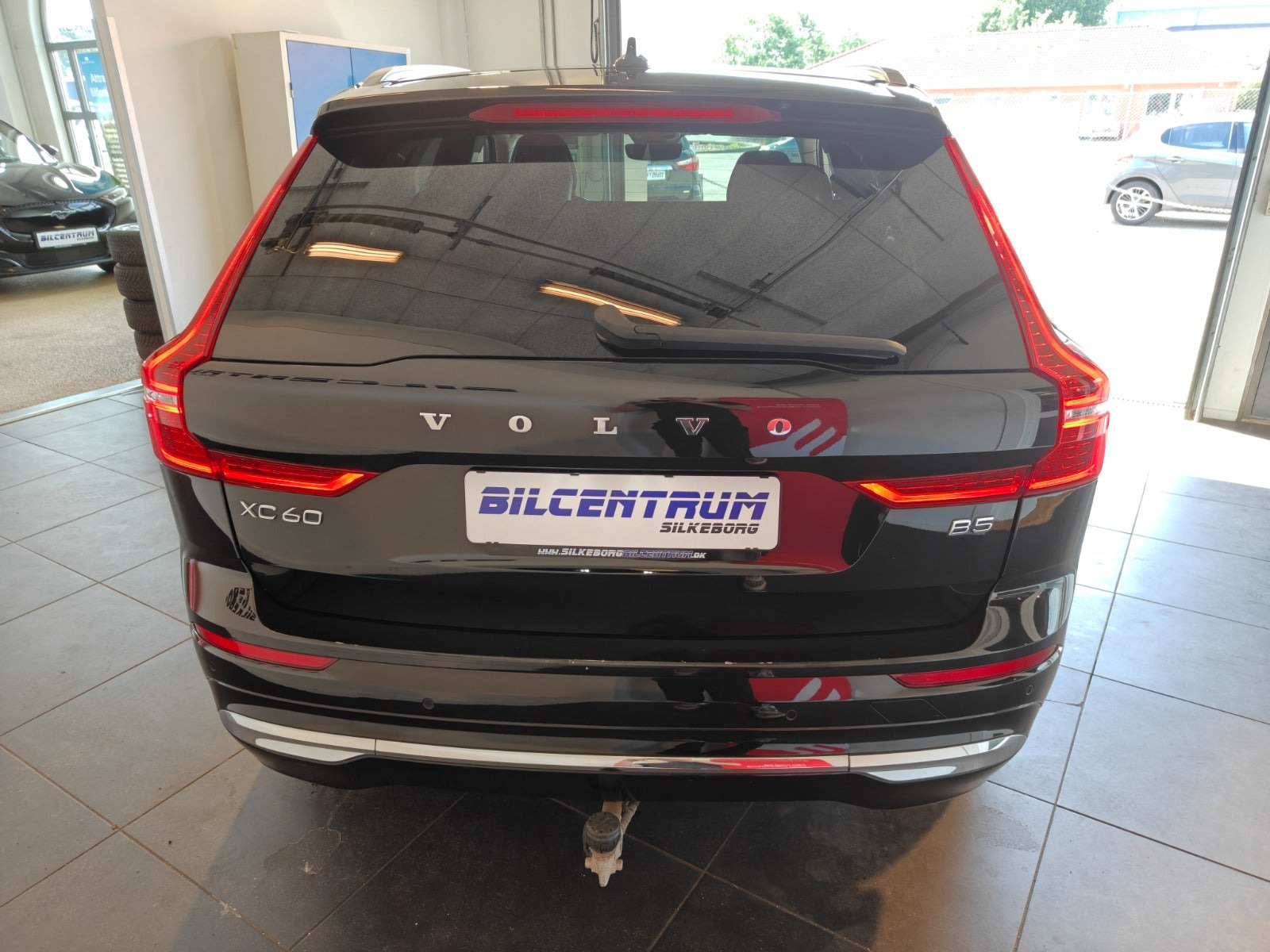 Sort Volvo XC60 fra 2022