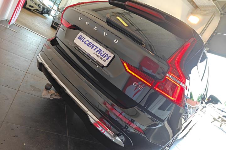 Sort Volvo XC60 fra 2022