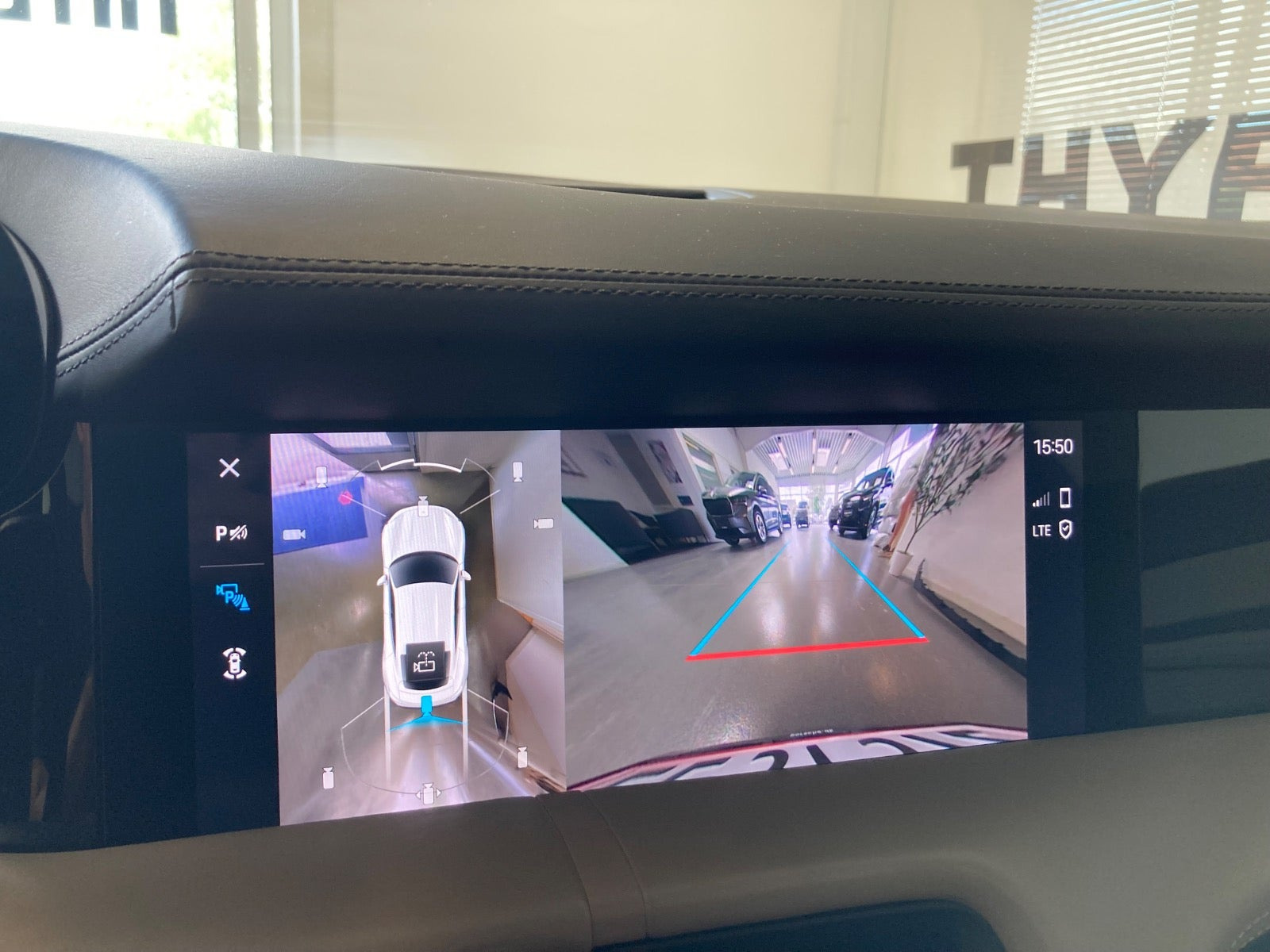 Sølv Porsche Taycan Turbo fra 2020