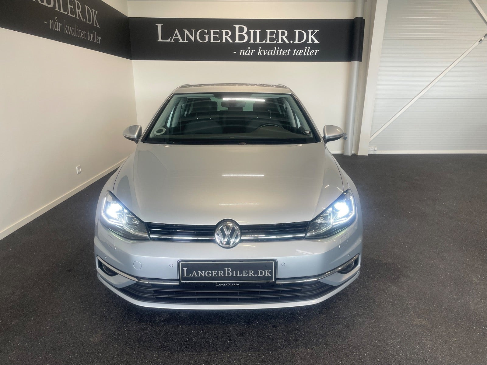 Sølv VW Golf VII fra 2019