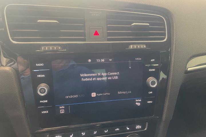 Sølv VW Golf VII fra 2019