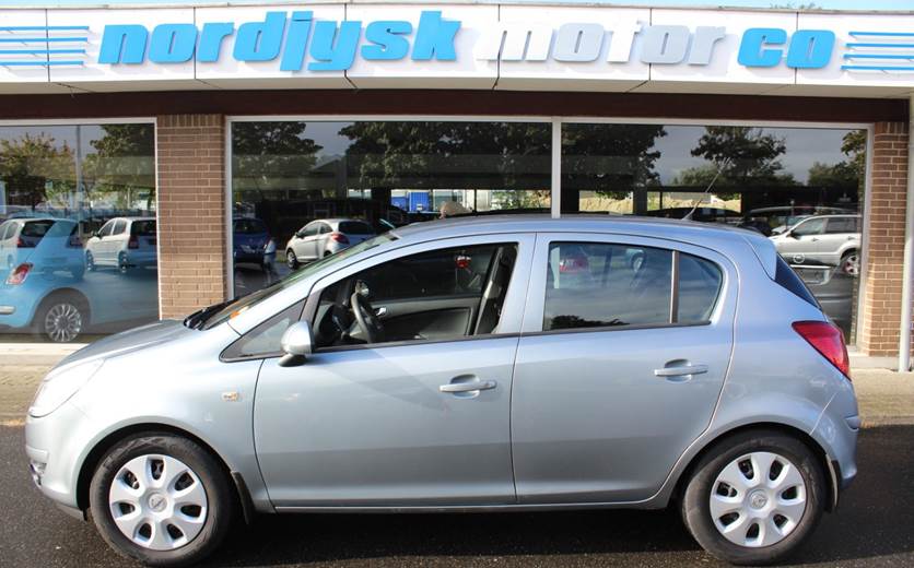 Opel Corsa 1,2 16V Enjoy