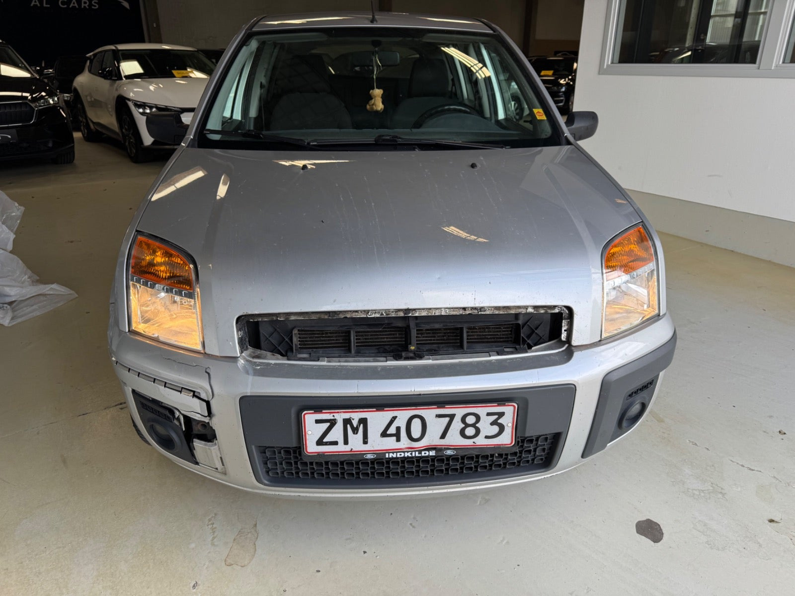 undefined Ford Fusion fra 2008 set udefra