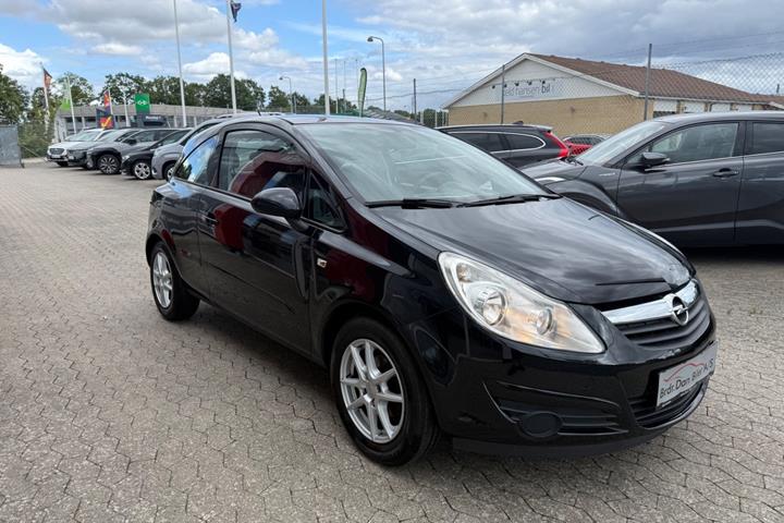 Grøn Opel Corsa fra 2007
