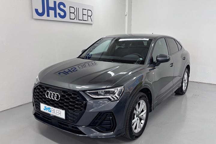 Grå Audi Q3 fra 2021