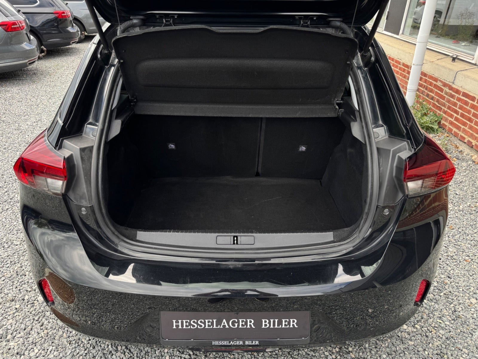 Sort Opel Corsa fra 2020