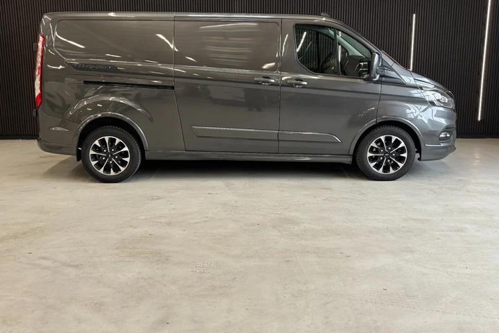 Grå Ford Transit Custom 320 L2 fra 2022