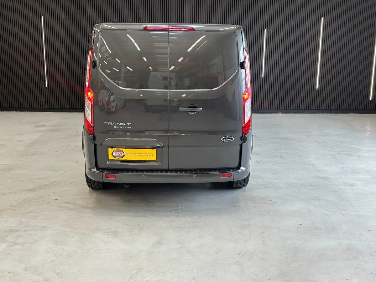 Grå Ford Transit Custom 320 L2 fra 2022