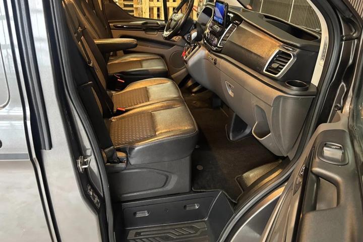 Grå Ford Transit Custom 320 L2 fra 2022