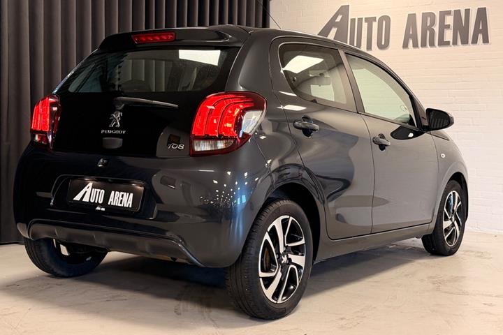Grå Peugeot 108 fra 2019