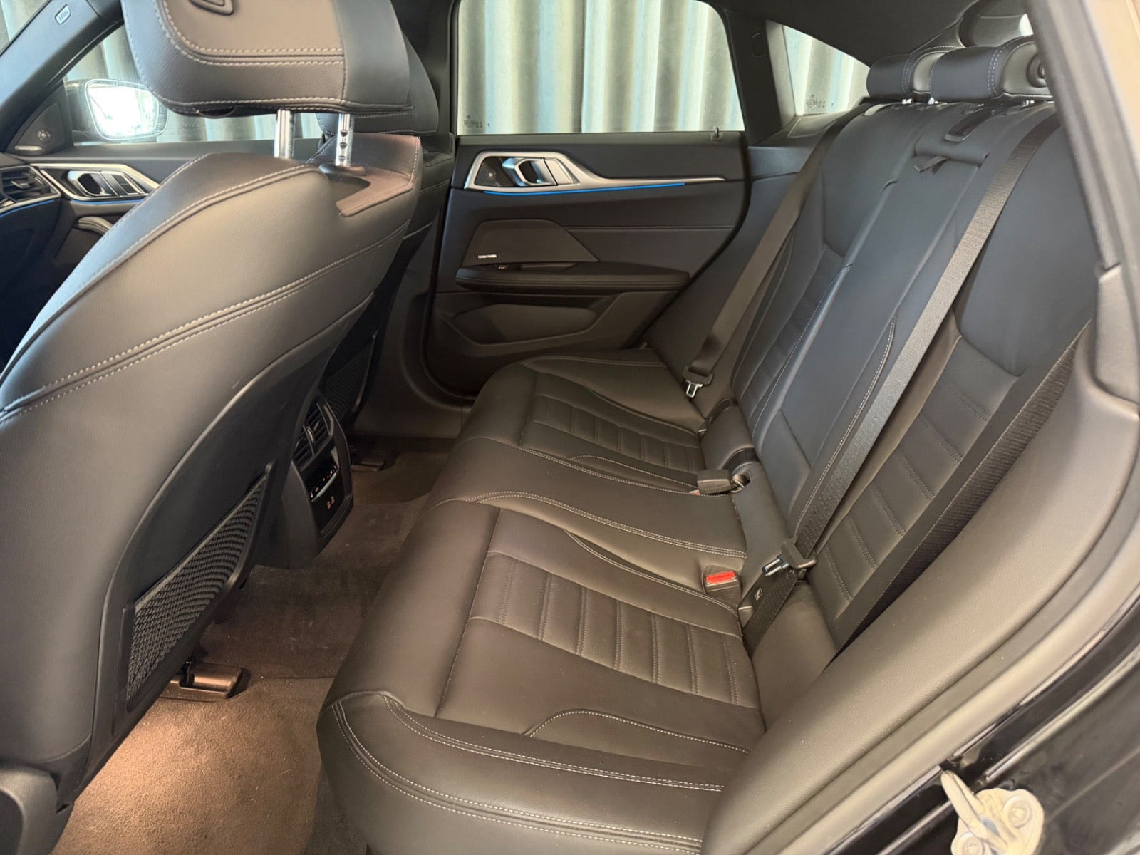 Sort BMW i4 fra 2023