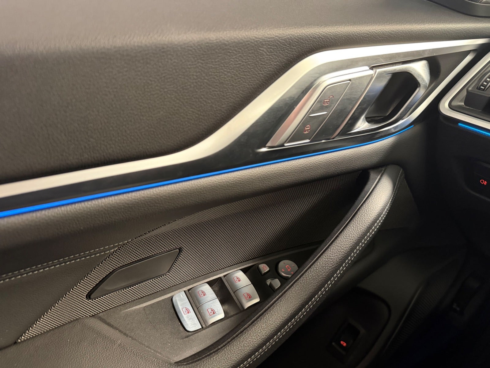 Sort BMW i4 fra 2023