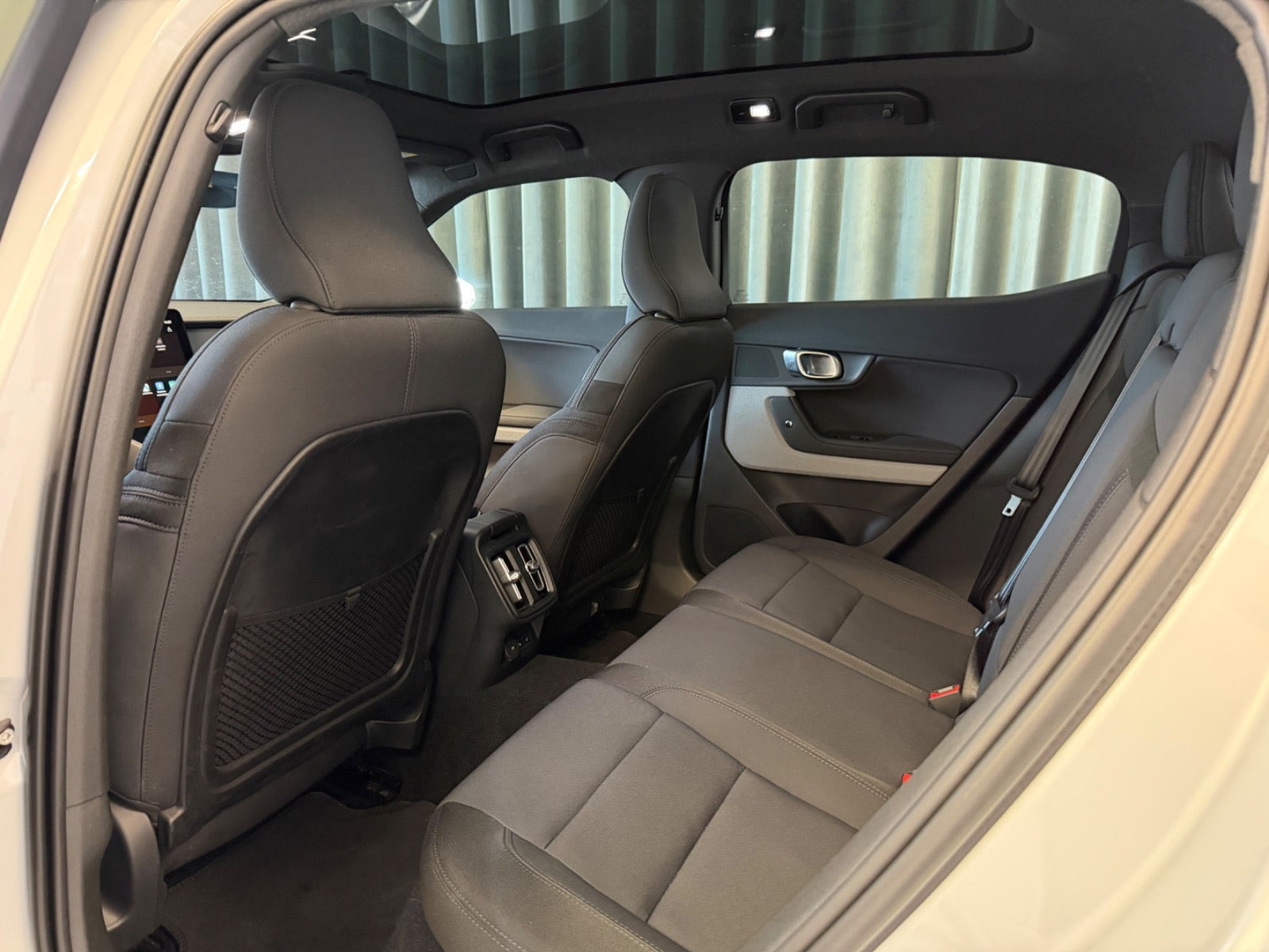 Hvid Polestar 2 fra 2021