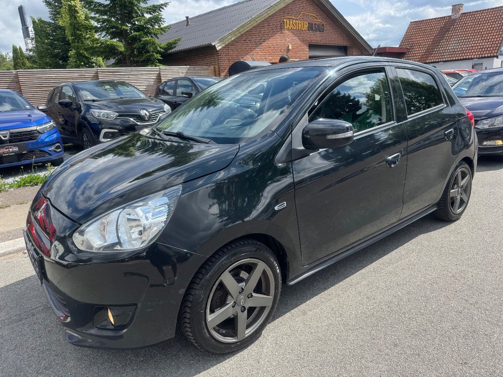 undefined Mitsubishi Space Star fra 2015