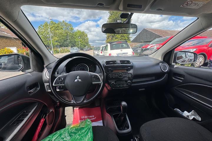 undefined Mitsubishi Space Star fra 2015