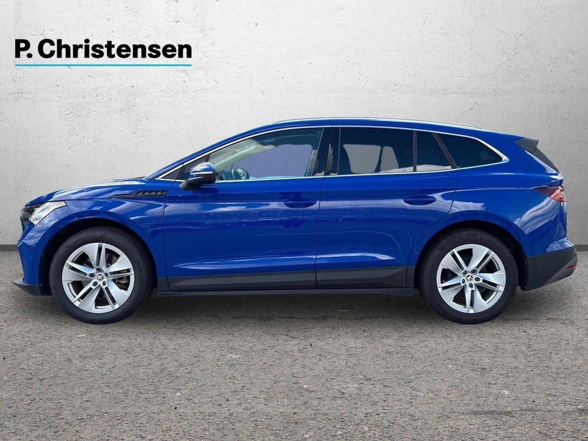 Blå Skoda Enyaq fra 2024