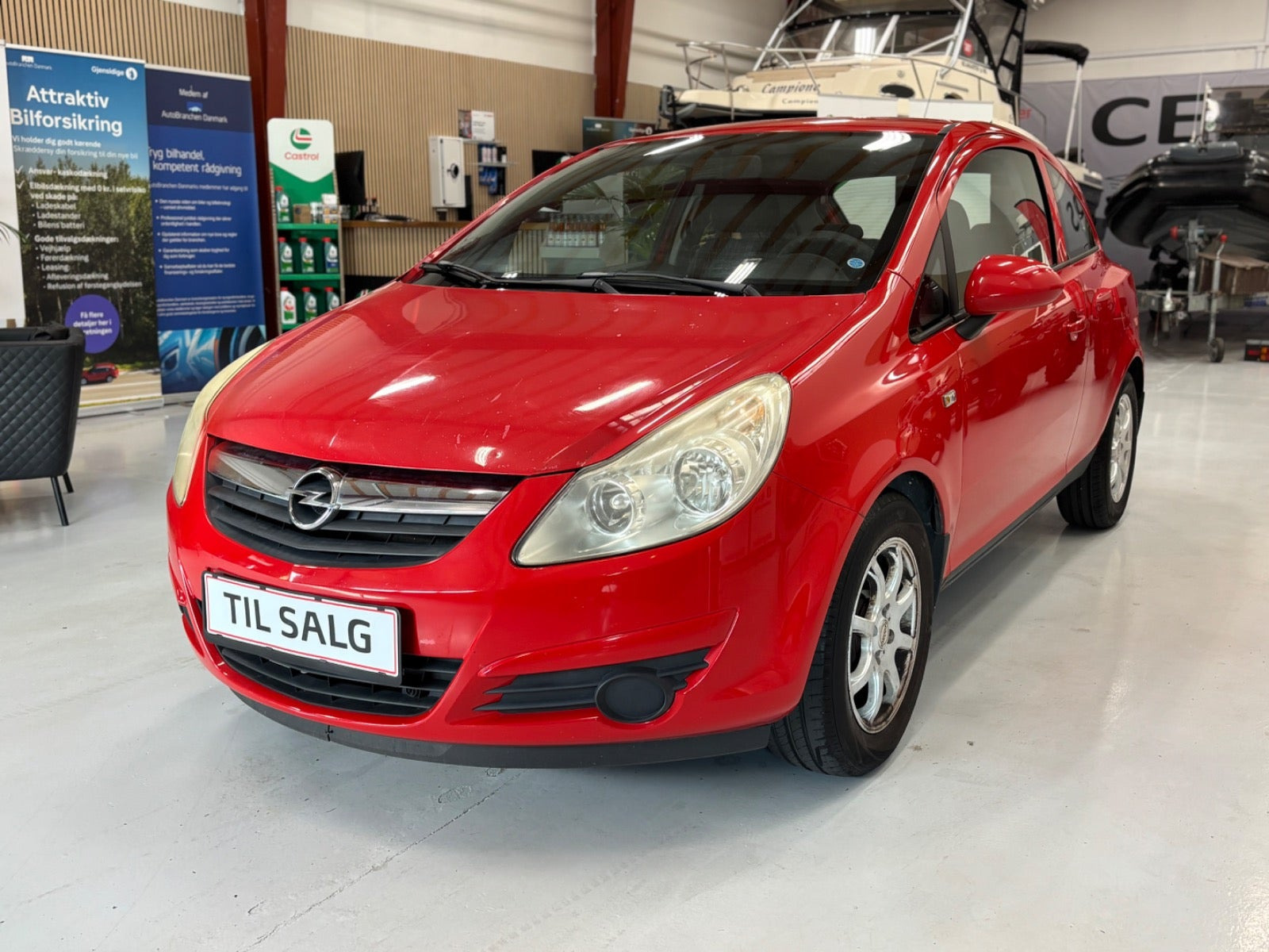 Rød Opel Corsa fra 2008