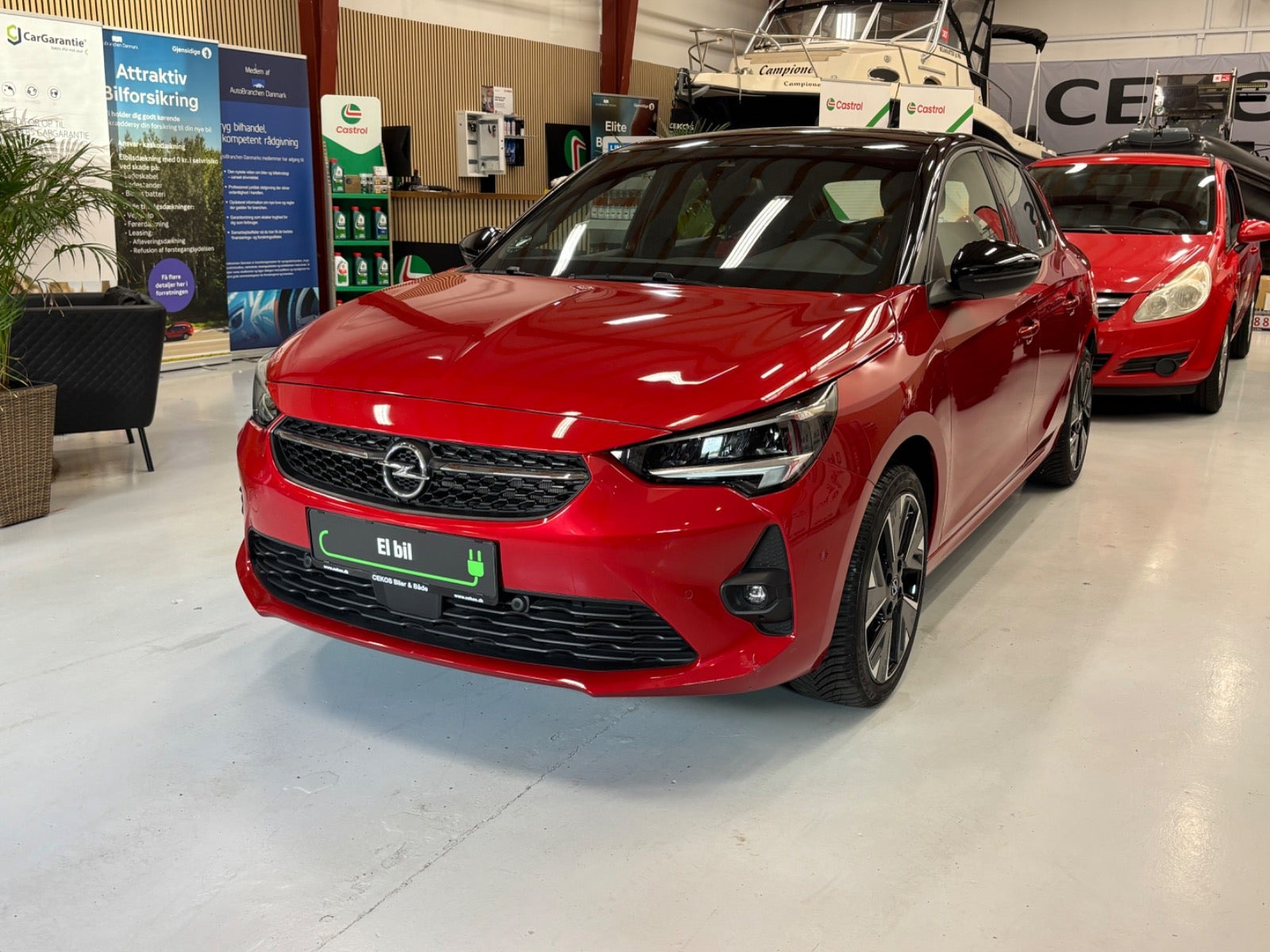 Rød Opel Corsa-e fra 2023