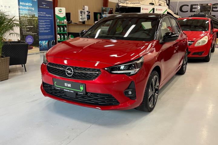 Rød Opel Corsa-e fra 2023