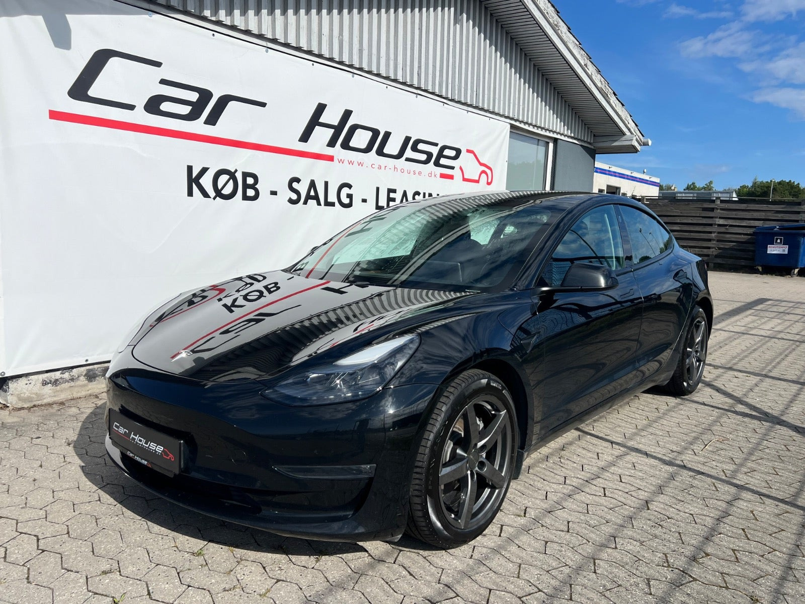 Tesla Model 3 Long Range AWD