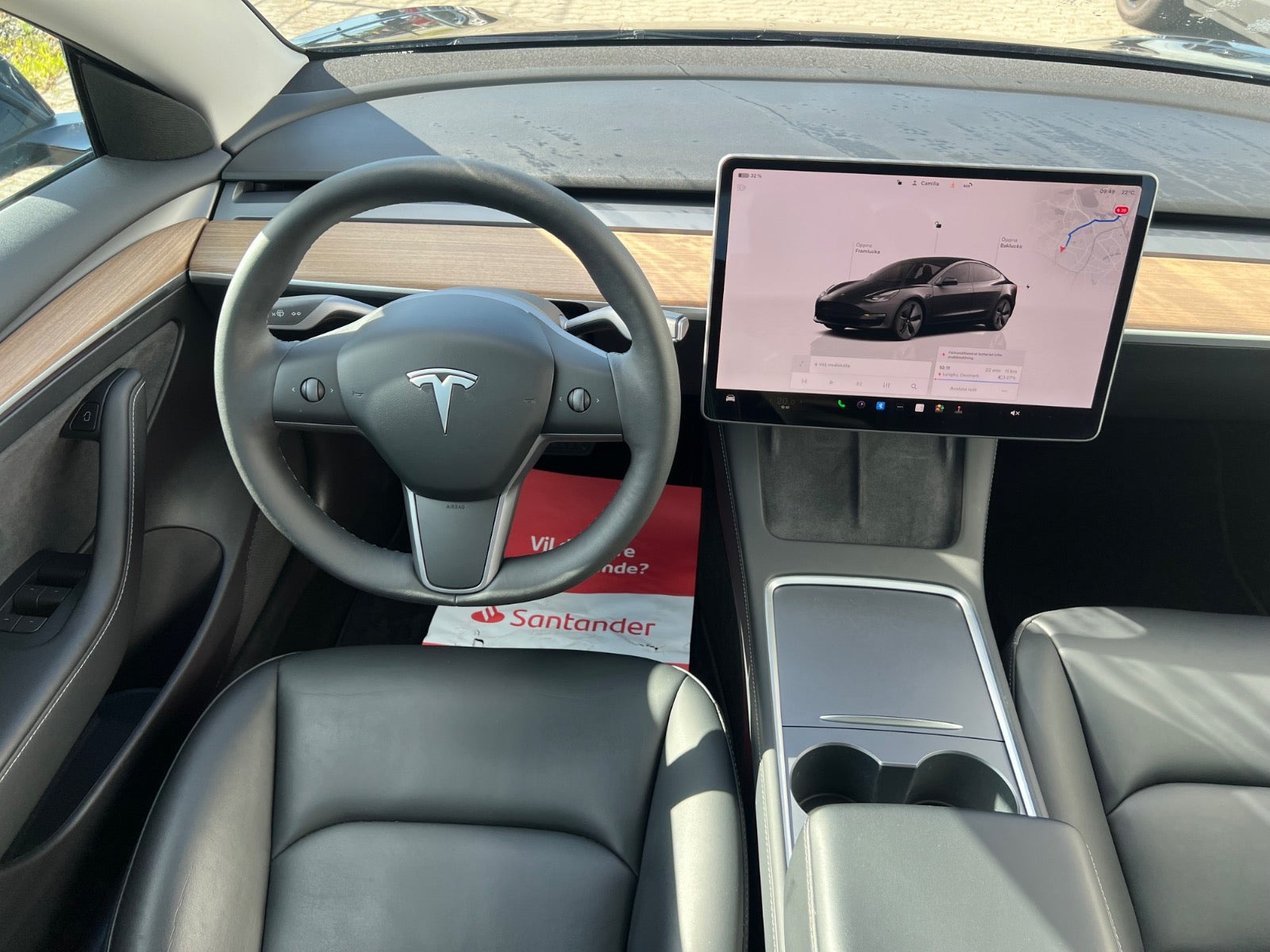 Sort Tesla Model 3 fra 2023