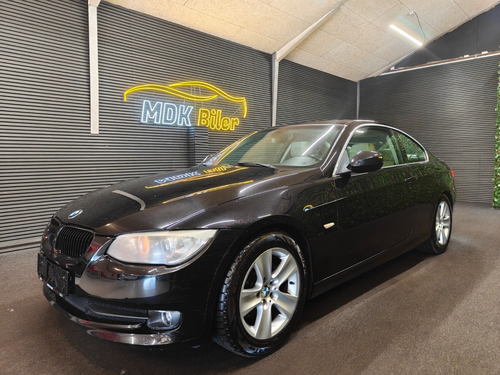 undefined BMW 325i fra 2010