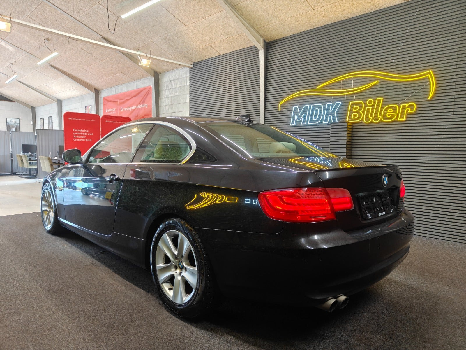 undefined BMW 325i fra 2010