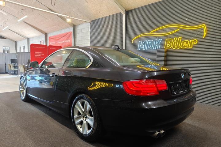 undefined BMW 325i fra 2010