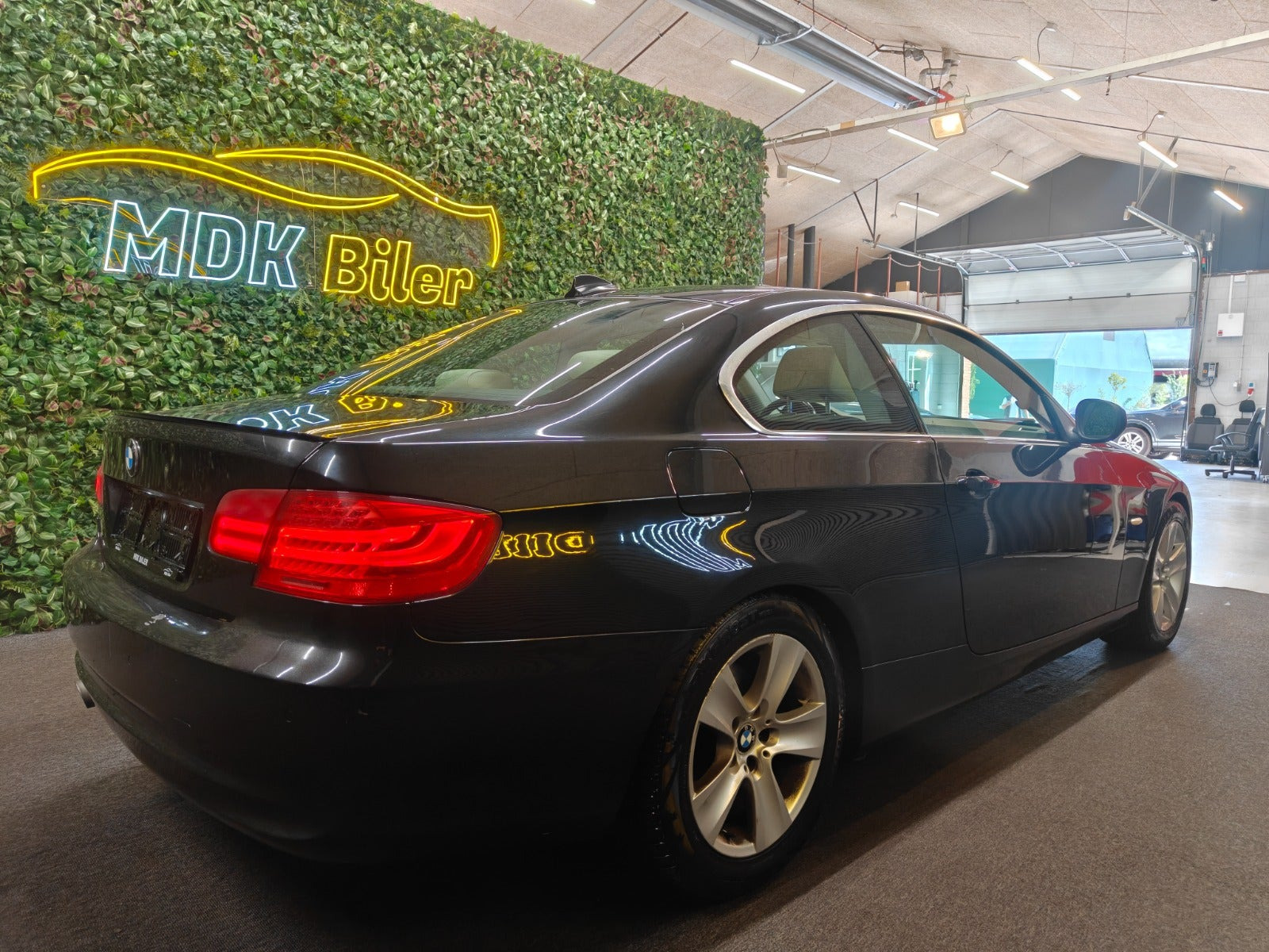 undefined BMW 325i fra 2010